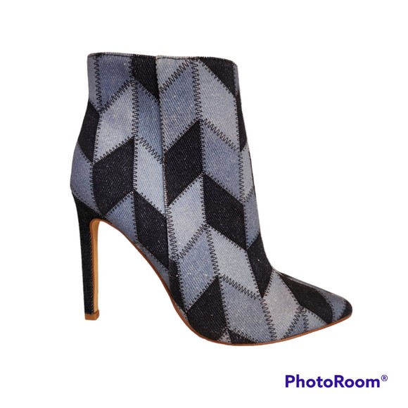 NEW Nine West Tennon Denim Patchwork Booties Size 6 - Picture 3 of 5
